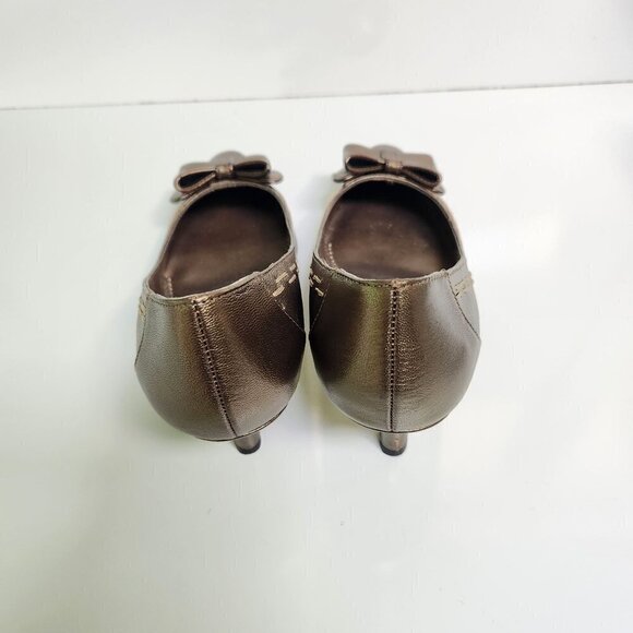 Bella Vita Presto Bronze Kidskin Leather Bow Front Kitten Heels Size 8M - Picture 5 of 12